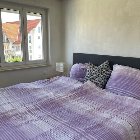Sonnige 3 Zimmer Wohnung Mit Schoenem Balkon Im Gruenen ロイトリンゲン エクステリア 写真