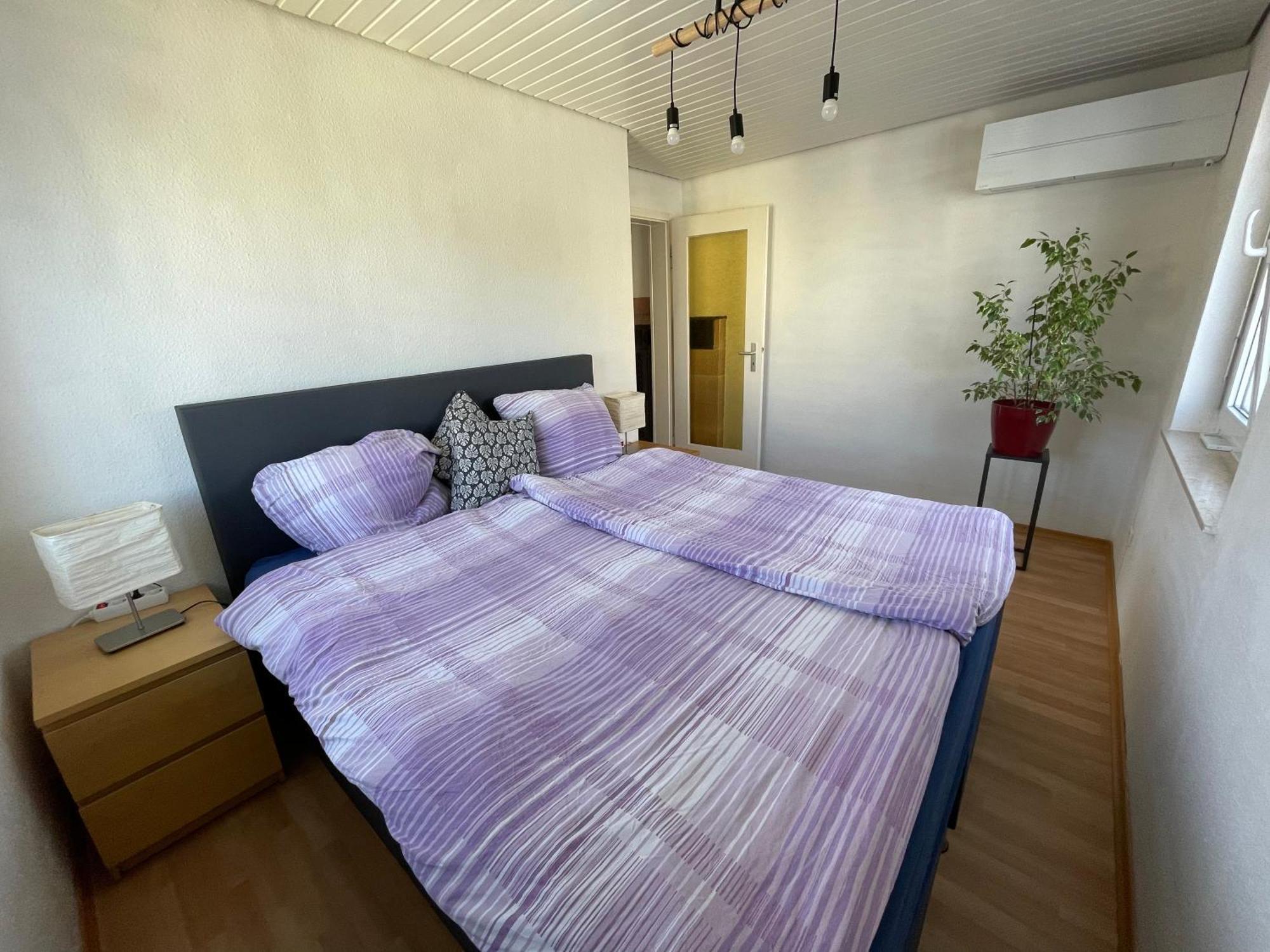 Sonnige 3 Zimmer Wohnung Mit Schoenem Balkon Im Gruenen ロイトリンゲン エクステリア 写真